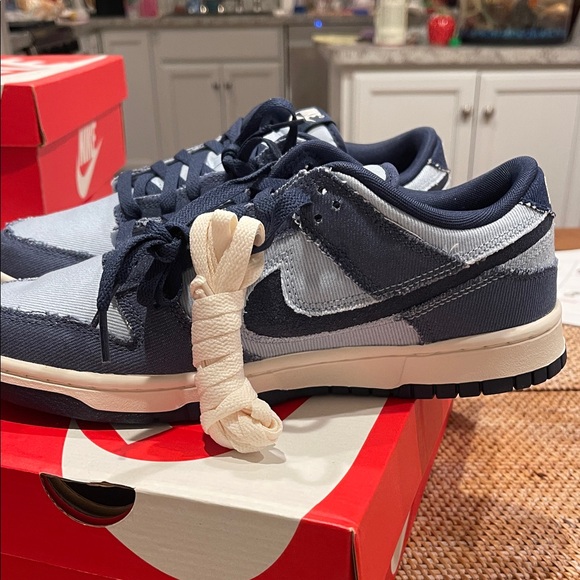 Nike Dunk Low Retro SE - Light Armory Blue and Midnight Navy - Picture 2 of 6
